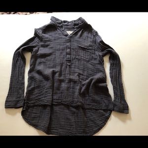 American Eagle Outfitters Tops - Soft long sleeve button up American Eagle Outfitters Tops - Soft long sleeve button up